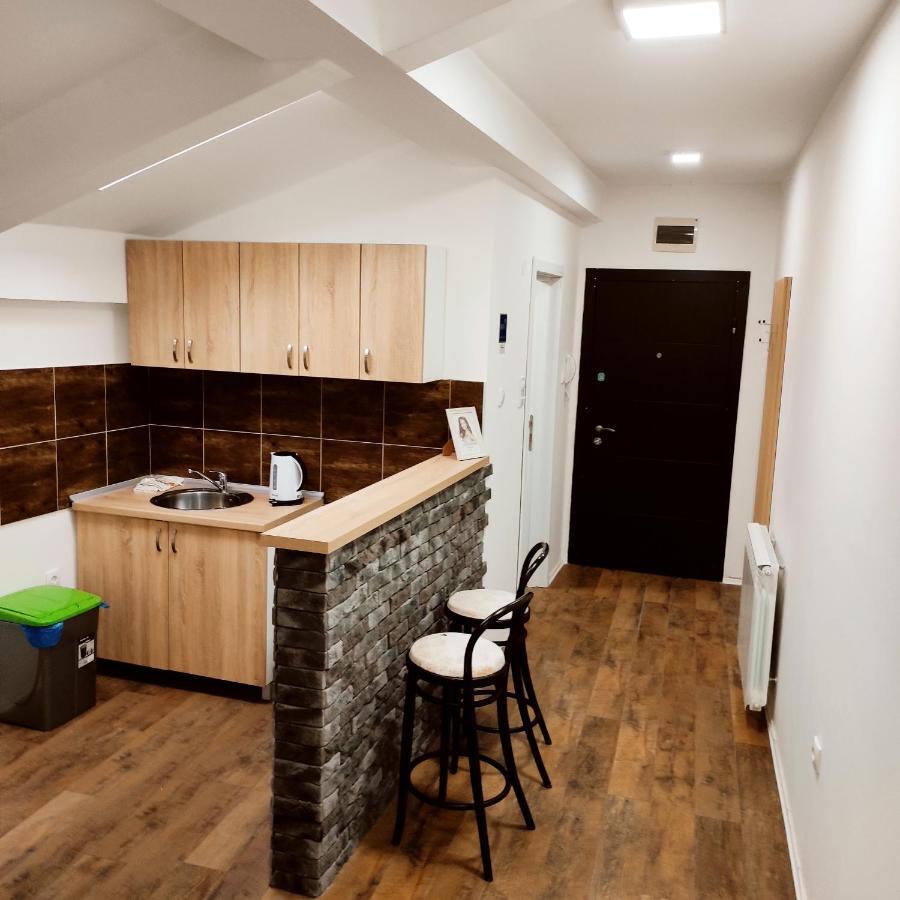 Oldtown Apartments - Marigold Group Нови Сад Стая снимка